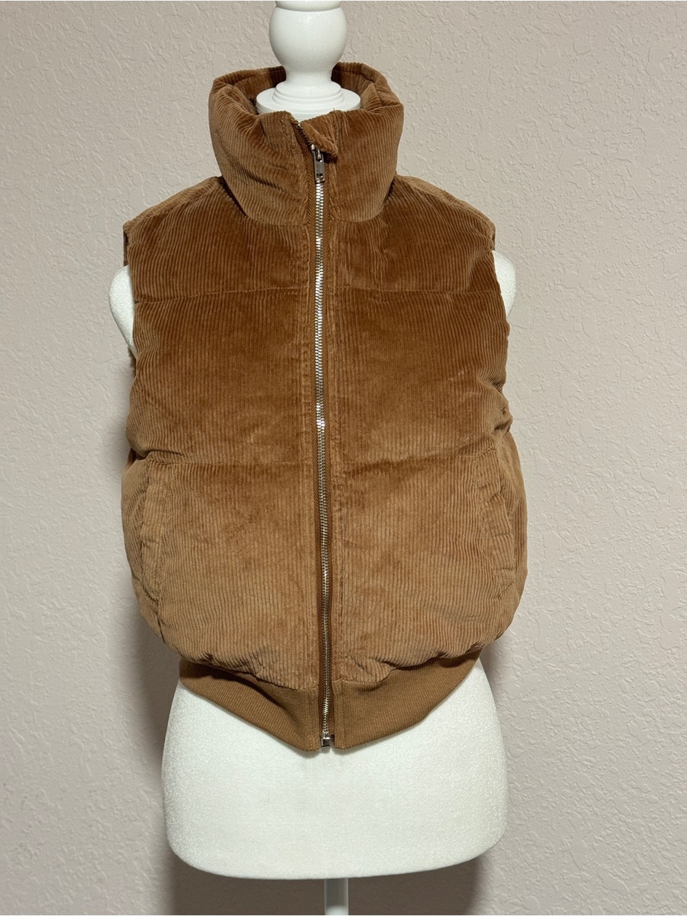 Brown Corduroy Sherpa Lined Zip Vest Cozy Fall Winter S - Picture 2 of 8